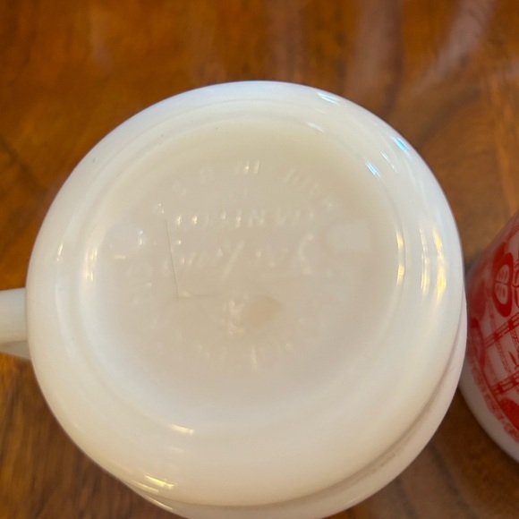 Vintage Fire King Apple Motif Mugs Set/2 - Picture 2 of 11